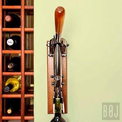 Штопор настенный для вина Boj Traditional Wall Corkscrew Black Nickeled