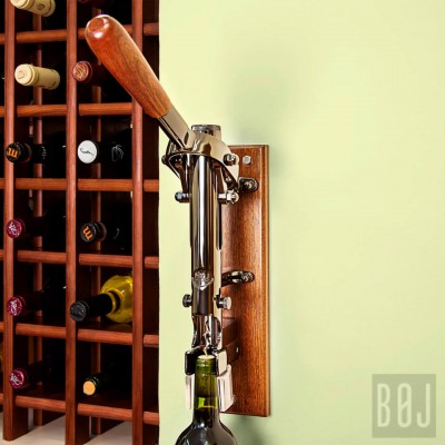 Штопор настенный для вина Boj Traditional Wall Corkscrew Black Nickeled