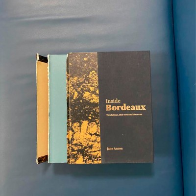 Книга Inside Bordeaux by Jane Anson