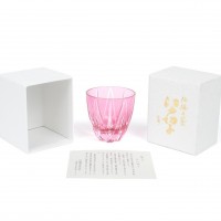 Рюмка TAJIMA GLASS Мерцание звезды 75 мл, золотисто-красная Рюмка TAJIMA GLASS Мерцание звезды 75 мл, золотисто-красная