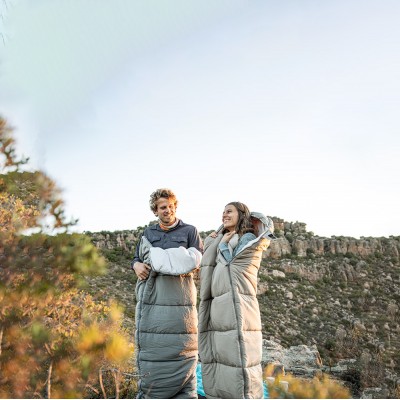 Ультралёгкий спальный мешок Naturehike CNK2350WS023 M400 хлопковый с капюшоном весна осень серый, молния справа