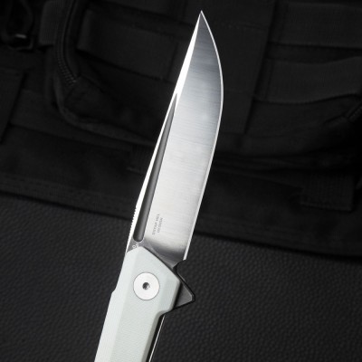 Нож Bestechman Dundee сталь D2, рукоять G10 белая