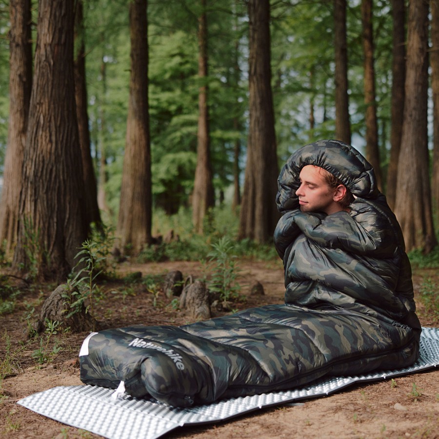 Ультралёгкий спальный мешок Naturehike CNK2350WS023 M320 хлопковый с капюшоном весна осень камуфляжный, молния справа